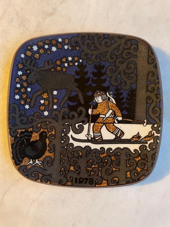 Image 1 of Arabia Kalevala Wall Plates Finlandia 1977-1999