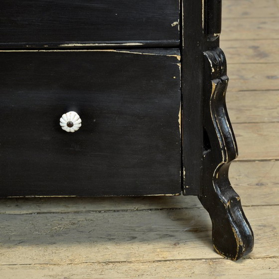 Image 1 of Cassettiera in quercia e pino, anni '10