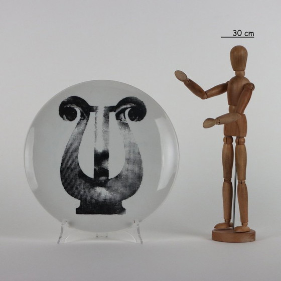 Image 1 of Assiette Piero Fornasetti de la série Thème et Variations