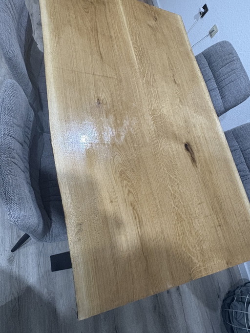 Eikenhouten tafel - eettafel - handgemaakt - massief hout