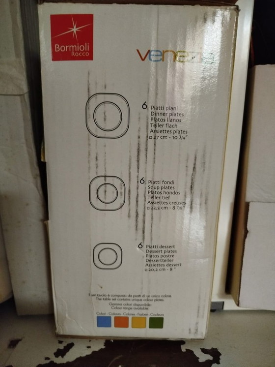 Image 1 of Set of 18 plates by Bormioli Rocco, VENEZIA line, never used in its original packaging.
