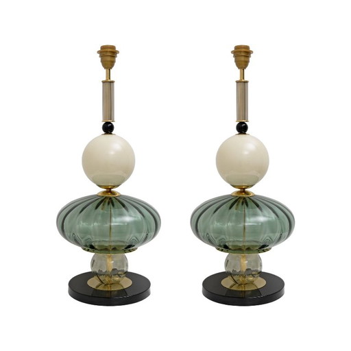 Set van twee geometrische tafellampen van Murano-glas in groen en wit, in Sottsass-stijl. – Murano Glass
