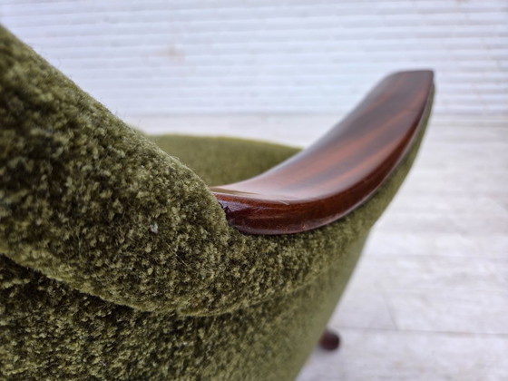 Image 1 of Divano vintage norvegese a 3 posti, anni '70, in legno di teak.