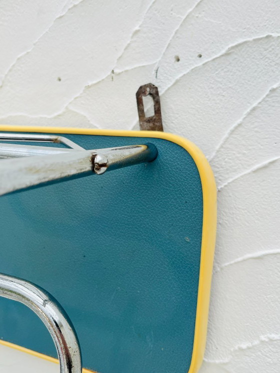 Image 1 of Appendiabiti da parete vintage blu e cromato