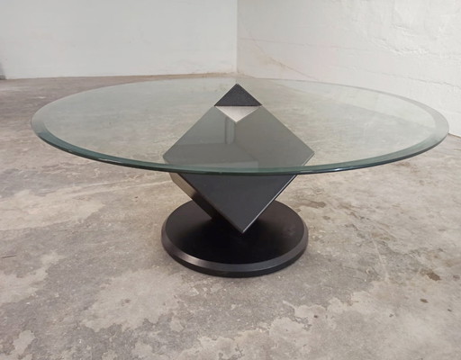 Post mortem coffee table 