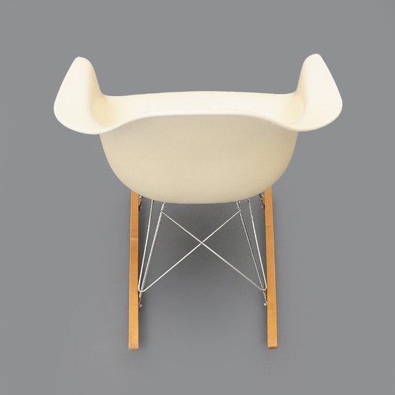 Image 1 of Sedia a dondolo “RAR” di Charles & Ray Eames per Vitra, anni '50