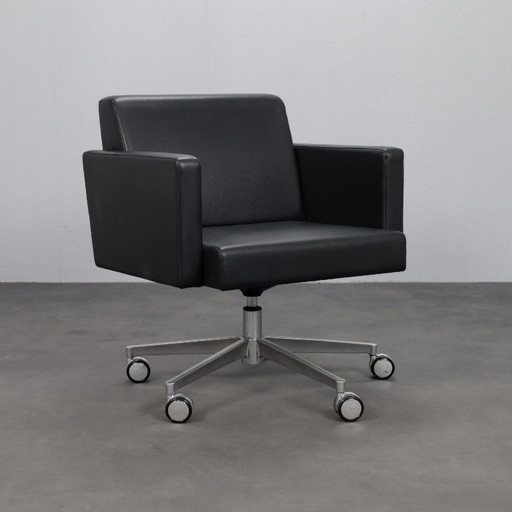 Coppia di poltrone girevoli in pelle di Poltrona Frau, Italia, anni '90 – fauteuils, Leather (photo 2 of 11)