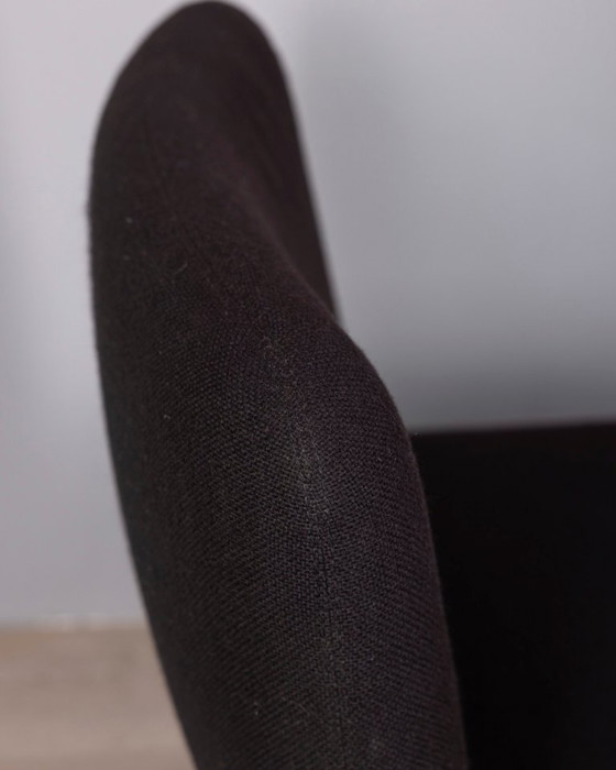 Image 1 of Set van 5 vintage fauteuils uit de jaren 80, bekleed met zwarte Italiaanse designstof.