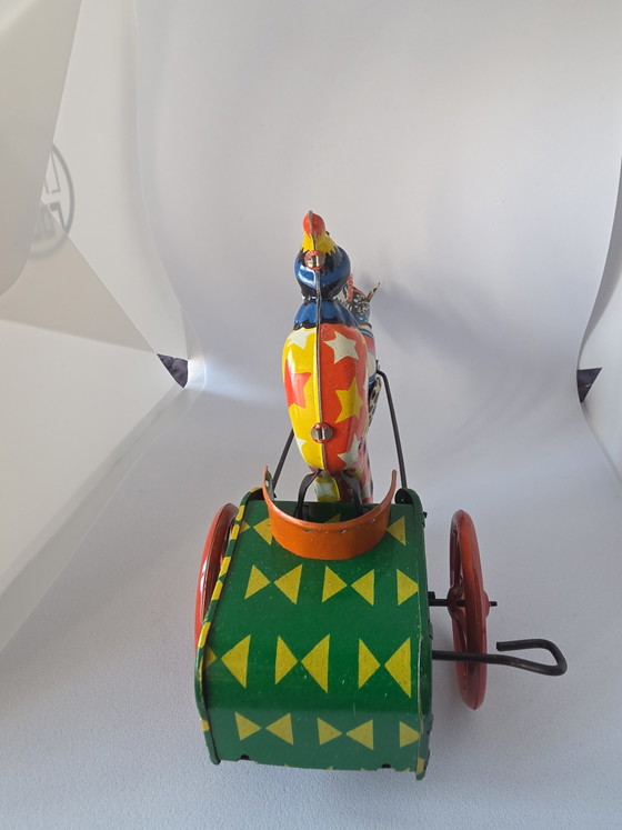 Juguete antiguo de hojalata de cuerda con forma de carruaje de caballos y payaso de la URSS, con caja - (photo 9 of 10)