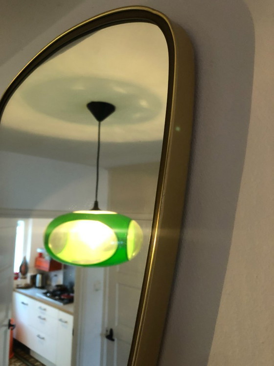 Image 1 of Hermoso espejo de pared original de los años 60.