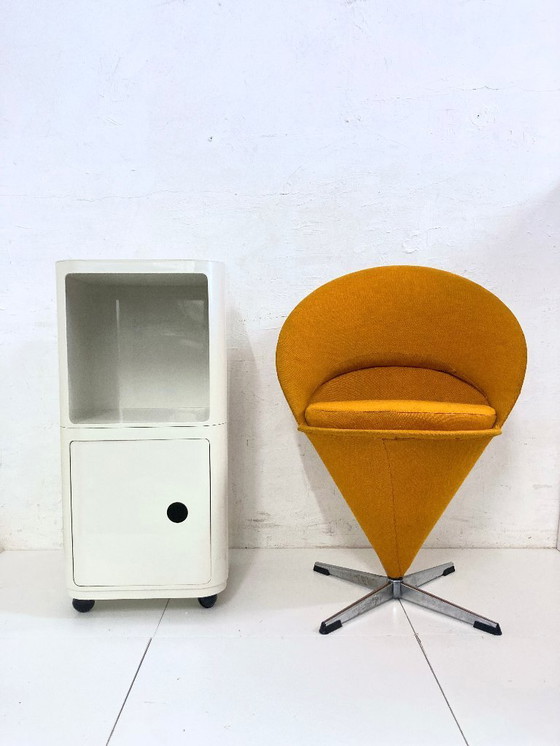 Image 1 of Chaise Cone de Verner Panton, chaise en forme de cornet de glace, design des années 1950/60, couleur orange