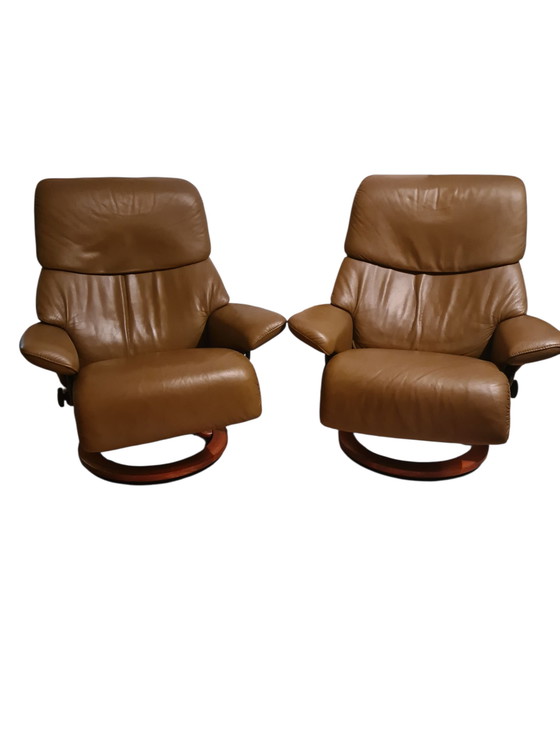 Image 1 of Stressless Dream 2X (L) Recliner Leather Recliner