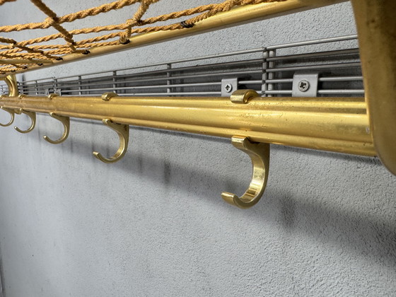 Image 1 of Vintage metalen wandkapstok met touw