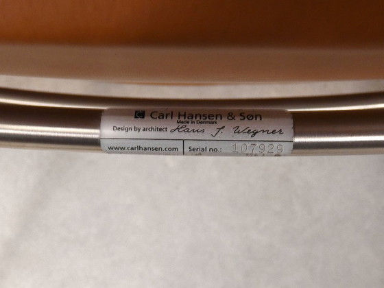 Image 1 of Poltrona da aeroporto CH401 di Hans J. Wegner