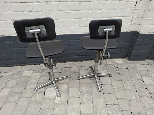 2x Ahrend De Cirkel Friso Kramer industrial studio stool architect stool 1971