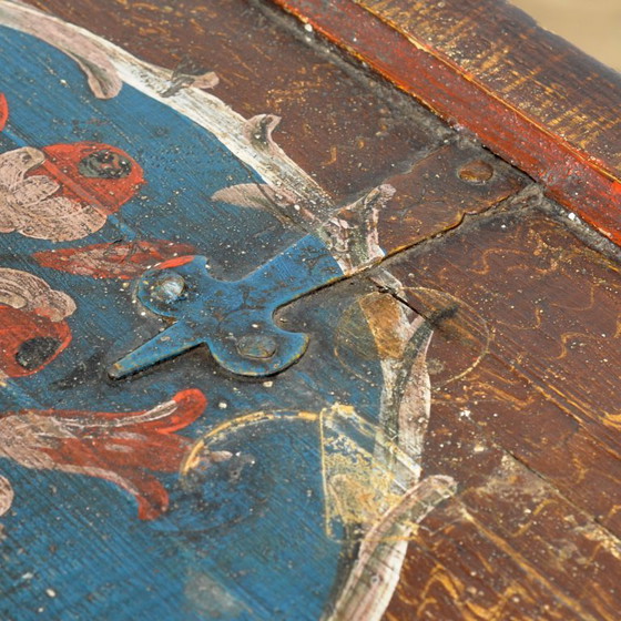 Image 1 of Coffre de mariée d'art populaire, année 1718