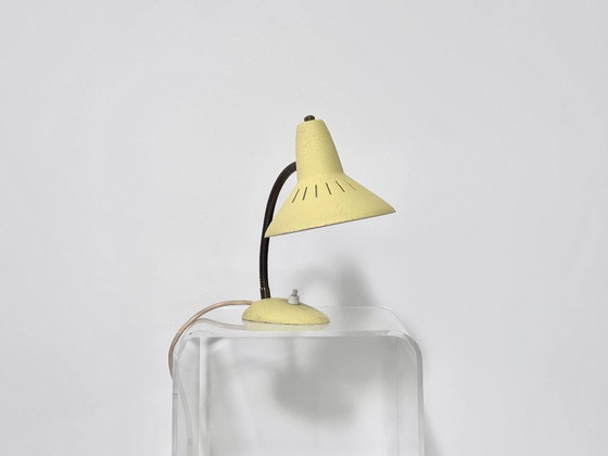 Lampada da tavolo vintage, Giallo pastello, anni '60, Lampade da tavolo, Metallo (foto 11 di 11)