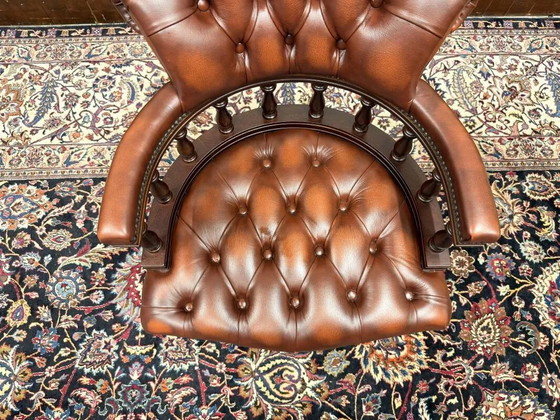 Classic English Chesterfield Chair, Office chairs, Leather (photo 6 of 8)