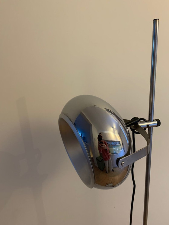 Image 1 of Space Age Oogbol Vloerlamp in Chroom