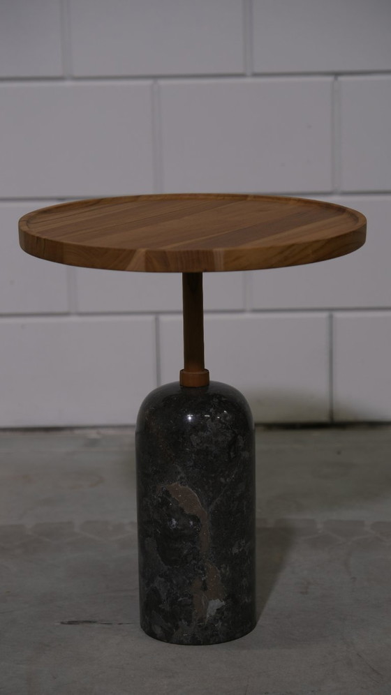 Image 1 of Table d'appoint Sarek – teck massif avec base en pierre naturelle (modèle d'exposition)