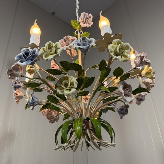 Image 1 of Italian chandelier with porcelain flowers 1950s