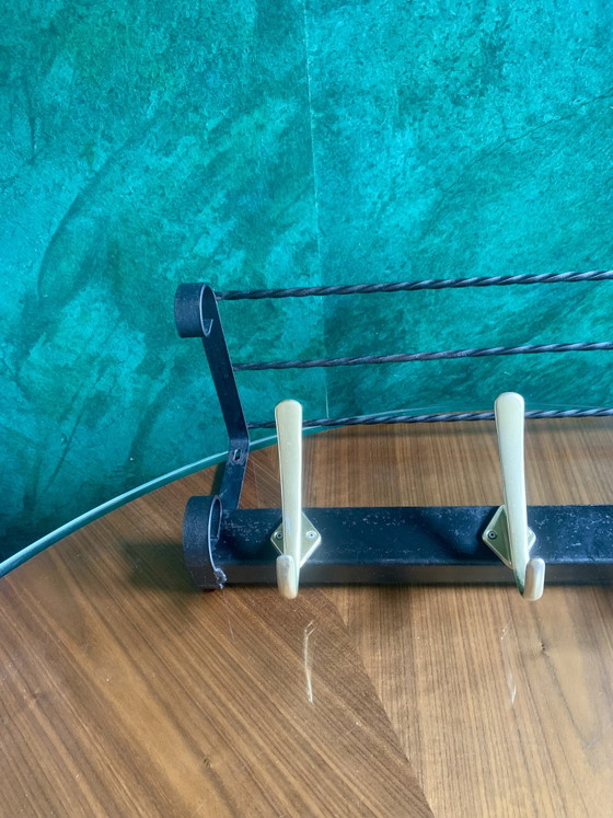 Appendiabiti e porta cappelli da parete in stile Art Déco/Mid-Century – 3 ripiani in ferro battuto e ottone (photo 7 of 15)