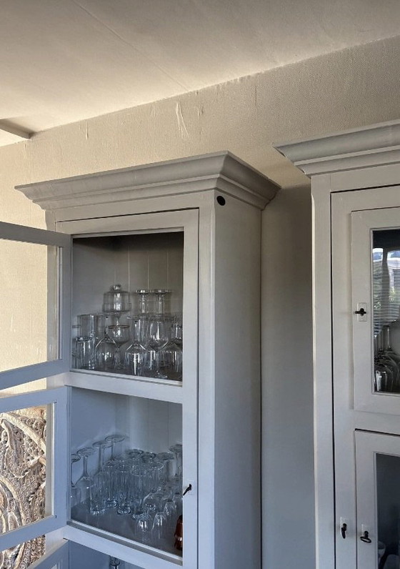 Mooie en stijlvolle set vitrinekast, Vitrinekasten, Hout, Glas, Taupe (foto 9 van 10)