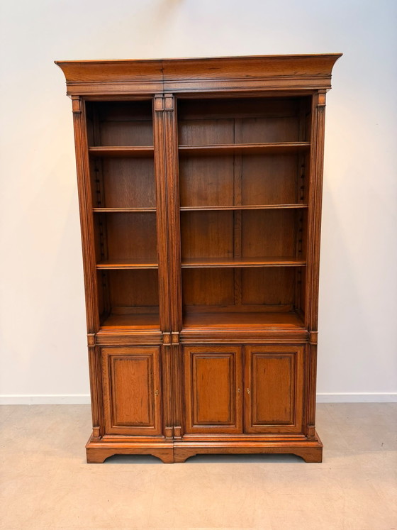 Image 1 of Open boekenkast "Antieke collectie" - kersenhout