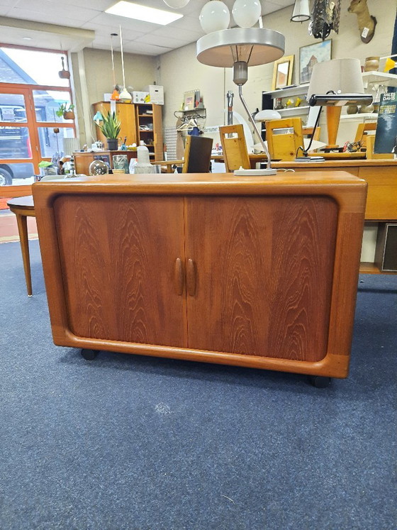 Vintage Danish Dyrlund vinyl/audio cabinet with tambour doors – Sideboard cabinet, Plastic, Wood (photo 5 of 5)