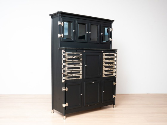 Duitse instrumentenkast voor tandartsen van Arnold Biber, Pforzheim, circa 1920. – Vitrinekasten, Wood (photo 7 of 19)