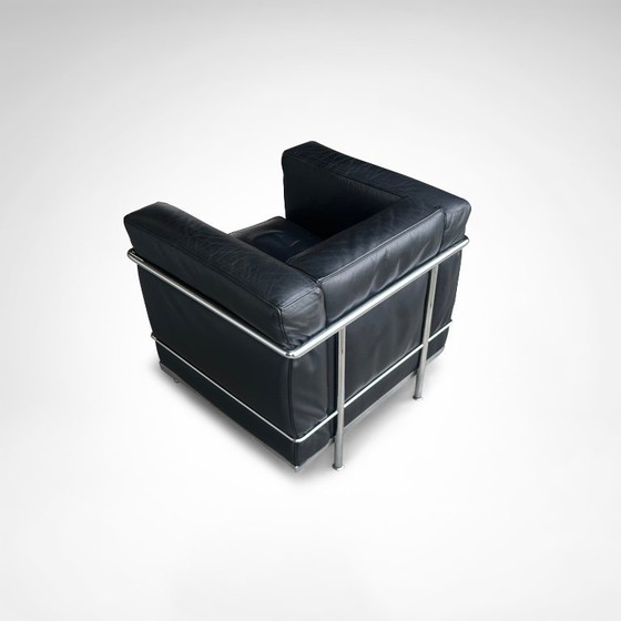 Image 1 of Fauteuil et repose-pieds LC2 de Le Corbusier et al. pour Cassina, années 1990