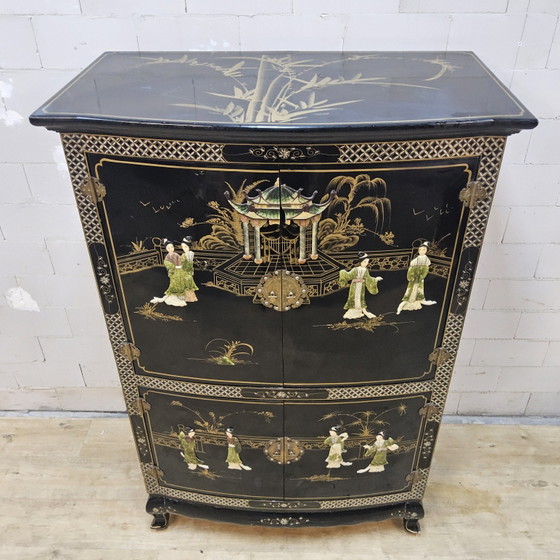 Vintage Chinese black lacquer cabinet (soapstone, mother-of-pearl) bohemian / oriental cabinet ^ bridal (photo 11 of 15)
