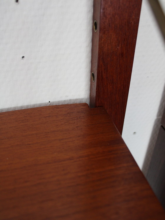 Image 1 of Modulares Wandsystem aus Teakholz mit Regalen