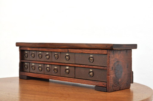 Antiek horlogemakers kastje, 1920s