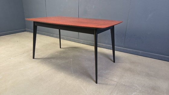 Image 1 of Uitschuifbare eettafel van Alfred Hendrickx voor Belform, jaren 1950.