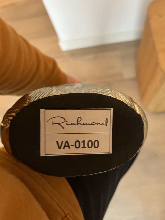 Image 1 of Richmond Kyan vase – gold – 36.5 cm – luxury design object