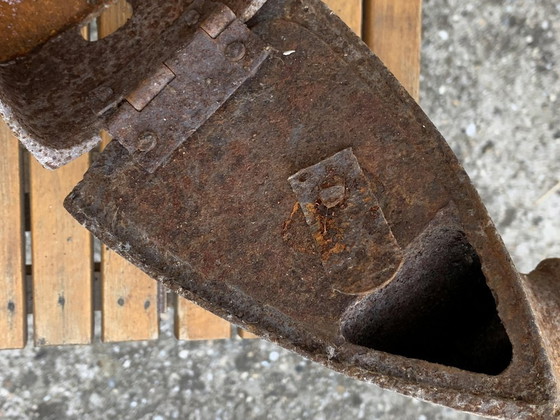 Antikes Bügeleisen, 1800er Jahre – Dekorative Objekte (photo 2 of 7)