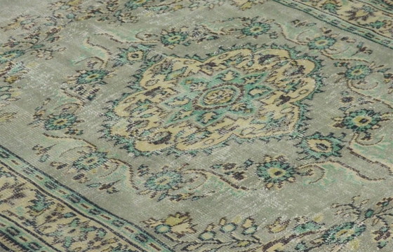 Tappeto turco vintage 287x193 cm – Grande tappeto in lana annodato a mano con motivo floreale verde tenue (photo 7 of 12)