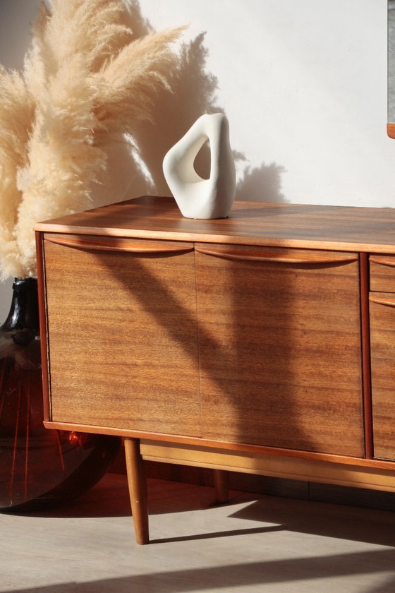 Image 1 of Meuble Vintage Zebrano et Noyer Morris of Glasgow