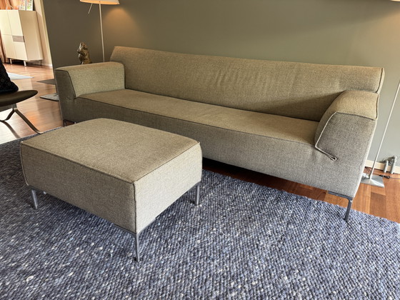 Image 1 of Divano Bloq a 4 posti più pouf di Design on Stock