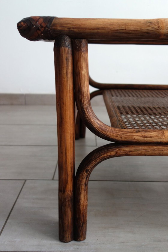 Image 1 of Vintage salontafel van bamboe, rotan en leer uit de jaren 60.