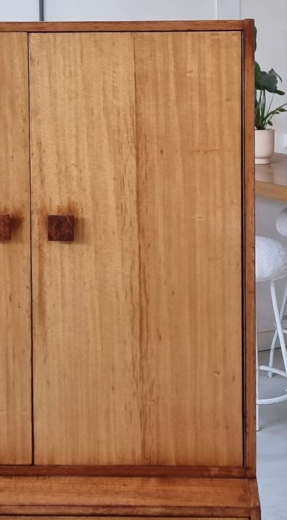 Image 1 of Aparador de mediados de siglo