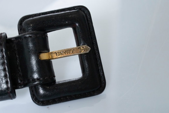Chanel, vintage heuptasje van gewatteerd leer uit de jaren 90 – Riemtassen, Lambskin (photo 5 of 10)