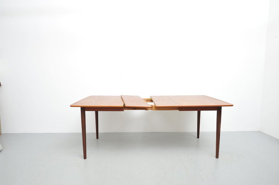 Image 1 of Table de salle à manger en teck (années 1960)