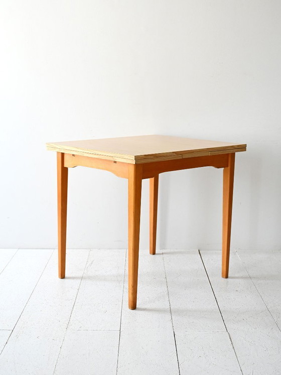 Image 1 of Table vintage suédoise des années 1960 en formica à effet de pin