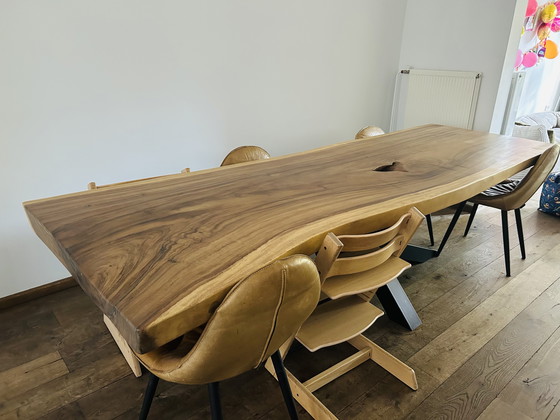 Image 1 of Table tronc d'arbre en bois véritable 295 cm par 90-100cm