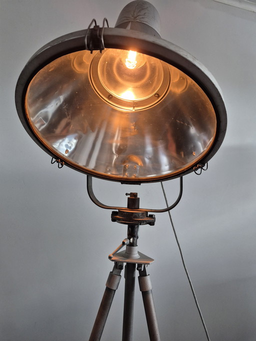 Industrial factory lamp on tripod