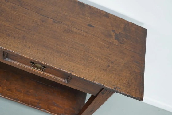 Image 1 of Vintage Franse rustieke landelijke eikenhouten bijzettafel