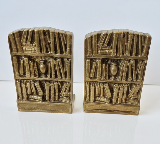 2 sujetalibros antiguos de latón con forma de "libros" – Objetos decorativos, Brass (photo 3 of 9)