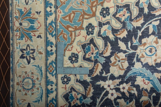 Image 1 of Hand-knotted Nain 9La oriental rug with silk content - 200 x 120 cm